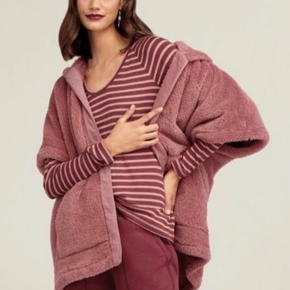 CAbi Embrace Topper Fleece Hooded Jacket Dusty Rose Pink  Style 4121 Size Small